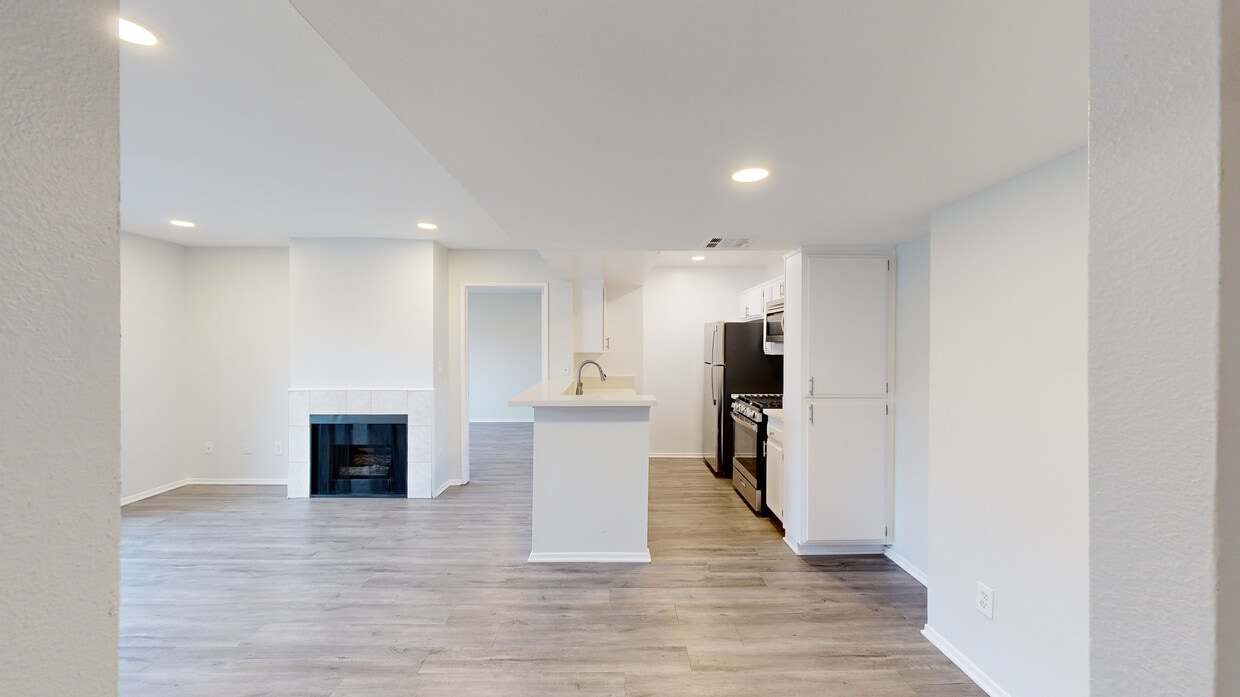 3D Tour - 4432 Coldwater Canyon