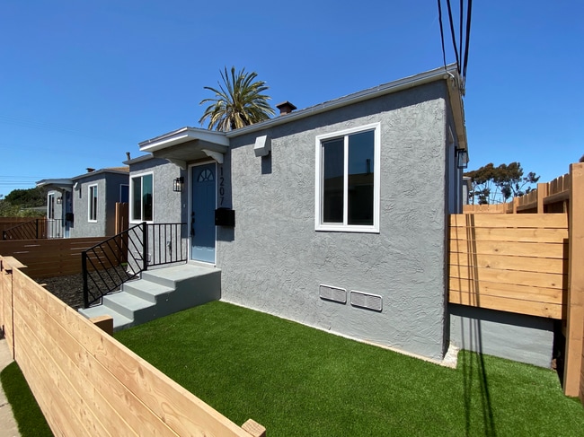 Photo - One-Bedroom Unit - Newly Renovated - with Yard Unit 1207