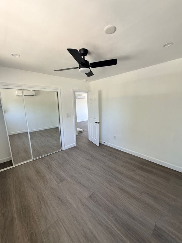 Photo - 1550 1/2 West 59th Place