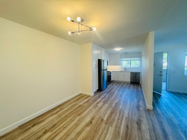 Photo - Remodeled Single-Level Beauty in Wildwood!