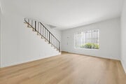 Photo - 212 W Grand Ave Townhome