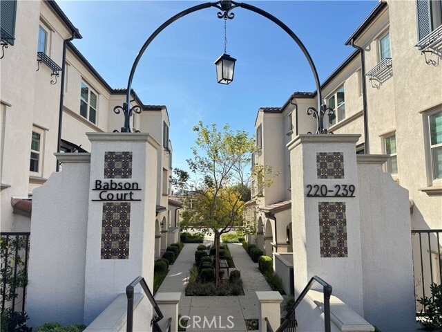 Building Photo - 235 Babson Ct