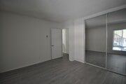Photo - 4936 Whitsett Ave Unit 03