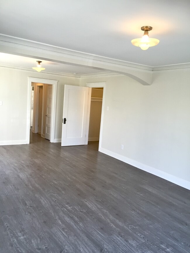 Photo - 156 S Catalina St Unit 156