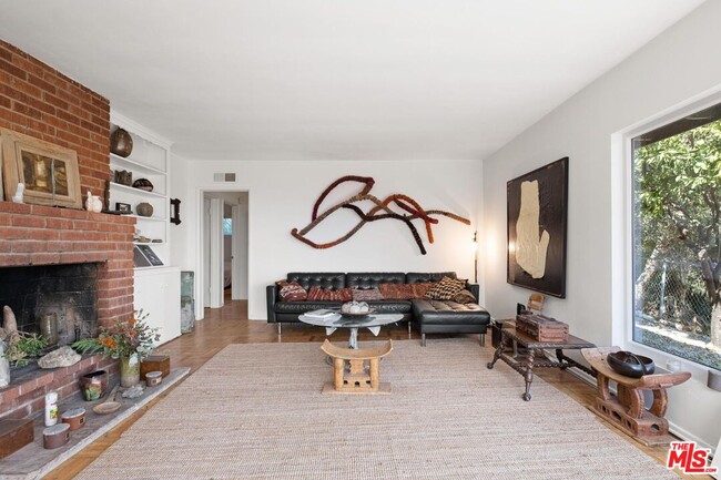 Photo - 2294 Mountain Oak Dr