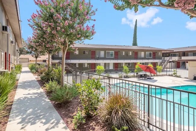 Photo - 1381 N San Gabriel Ave Unit 108