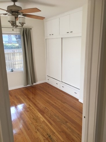 Building Photo - 2411 Oak St Unit B