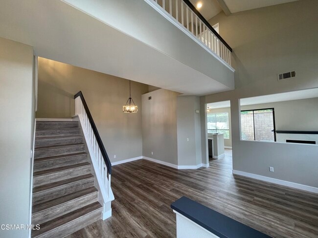 Photo - 429 Dante Way