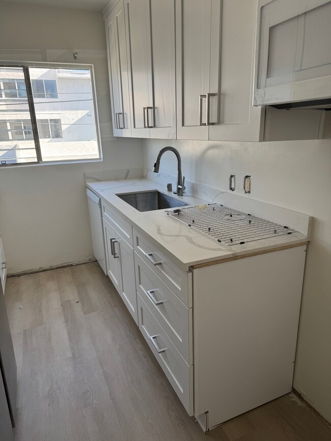 Photo - 4450 Murietta Ave Unit 17