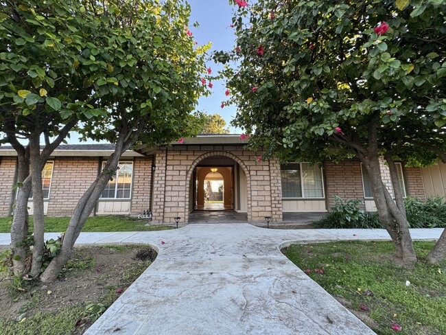 Building Photo - 3979 Atlantic Ave