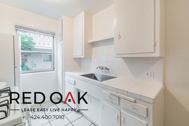 Photo - 1533 9th St Unit B