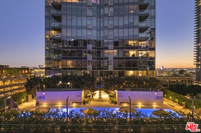Photo - 1155 S Grand Ave Condo Unit 912