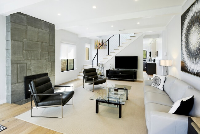Photo - 823 N Harper Ave Townhome