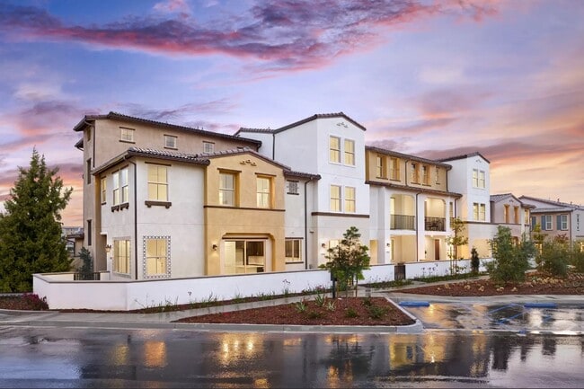 Photo - 1862 Red Willow Wy Townhome