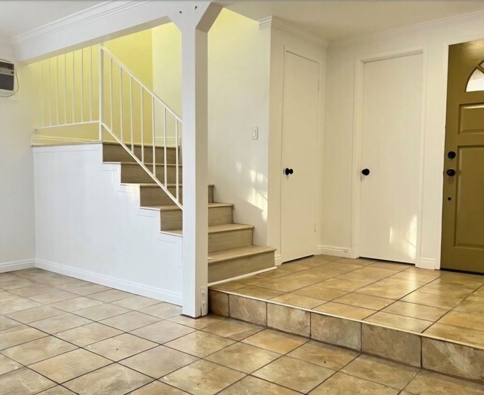 Photo - 1332 Engracia Ave