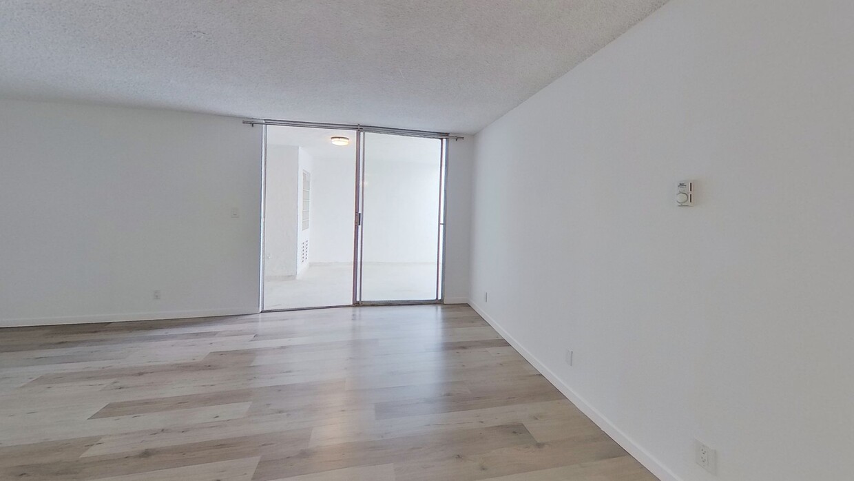 3D Tour - 1114 12th St Unit 103
