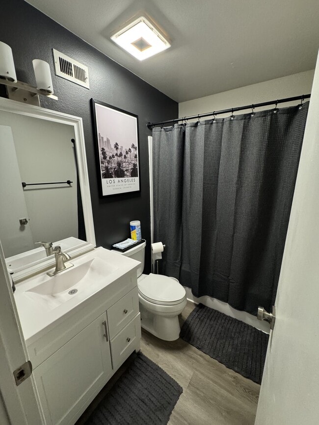 Photo - 266 N Rock River Dr