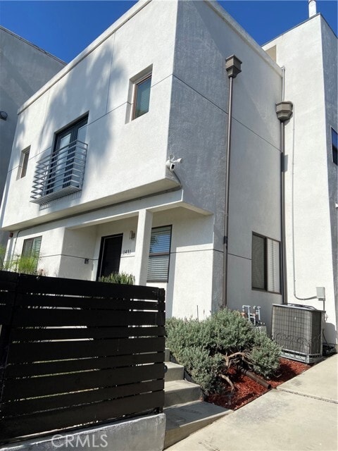 Photo - 1429 S Beacon St