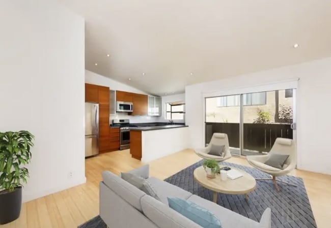 Photo - 11634 Gorham Ave Unit 203