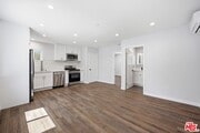 Photo - 3121 Oakhurst Ave