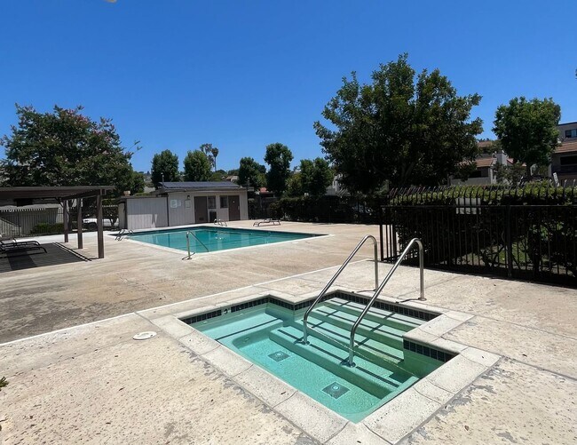 Photo - COMING SOON: BIG College Area Townhome 4 Bed / 2.5 Bath garage, AC, pool, W/D