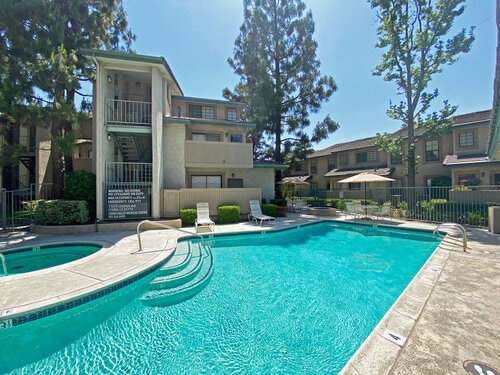 Pool - Marbella Villa Apartments