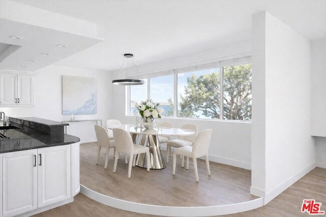 Photo - 17366 Sunset Blvd Unit 105