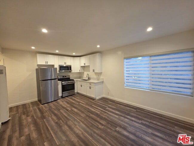 Photo - 2012 S Holt Ave Unit 2016