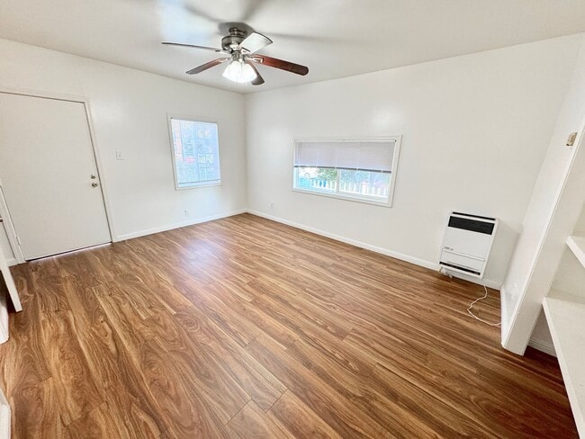 Photo - 5223 De Longpre Ave Unit 5223.5