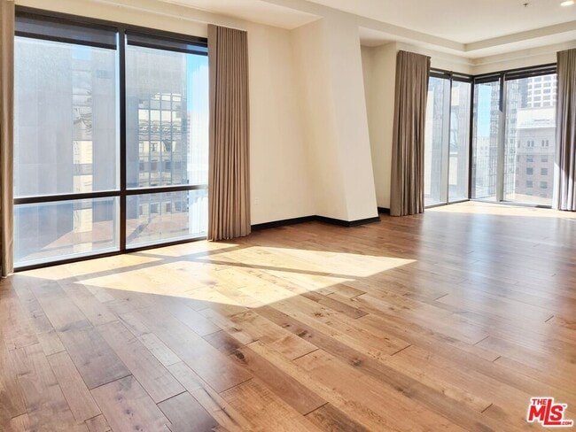 Photo - 655 S Hope St Unit 1205