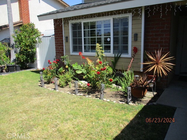 Photo - 3521 Spencer St
