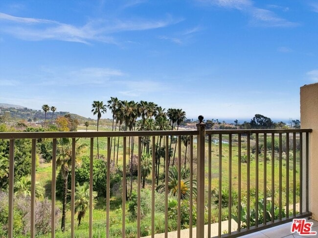 Photo - 23901 Civic Center Way Unit 124