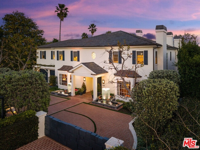 Photo - 458 Toyopa Dr