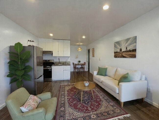 Building Photo - 3121 Larga Ave Unit 1