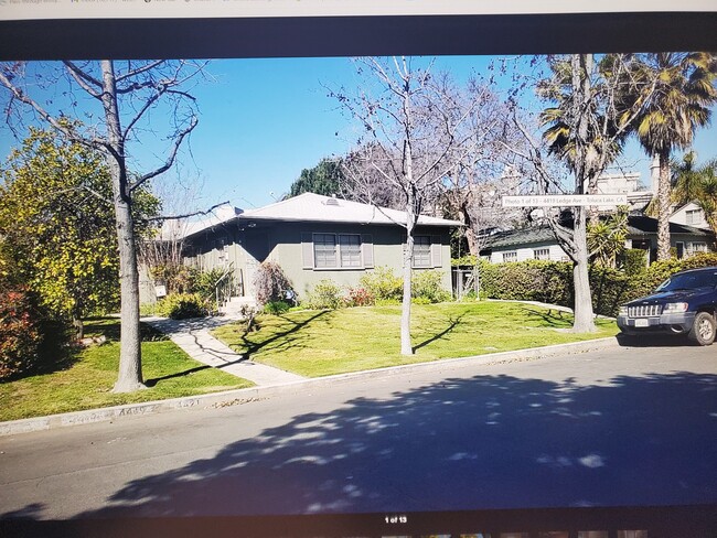 Building Photo - 4419 Ledge Ave