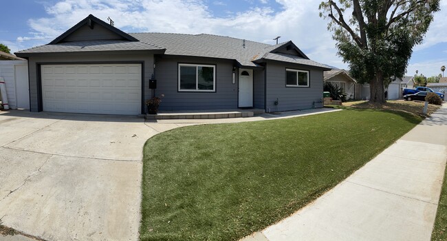 Photo - 1686 Brentwood Dr House