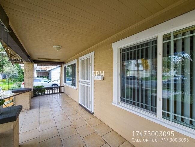 Photo - 126 E Garfield Ave Unit 126