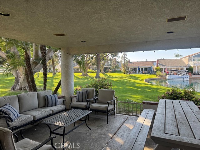 Photo - 21927 Erie Ln