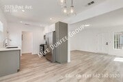 Photo - 2075 Pine Ave