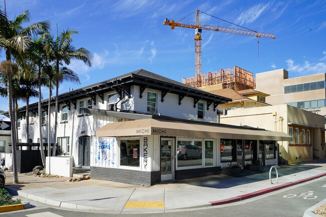Photo - 430 Olive St