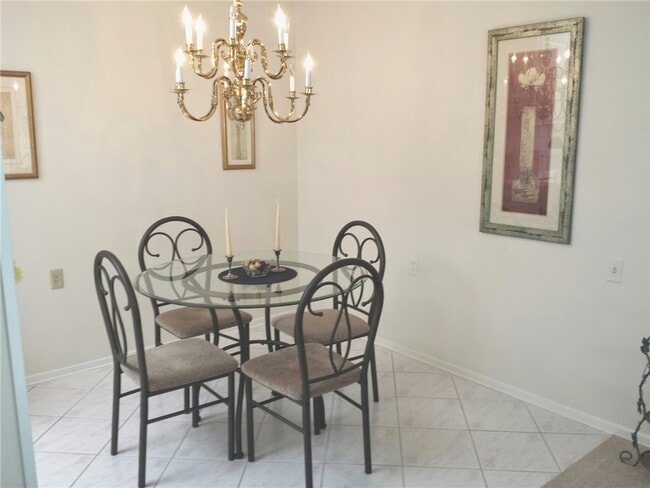 Photo - 2066 Via Mariposa E