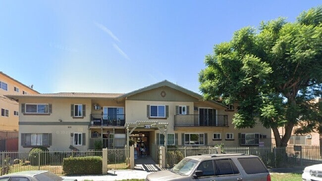 Building Photo - 8323 Willis Ave Rental