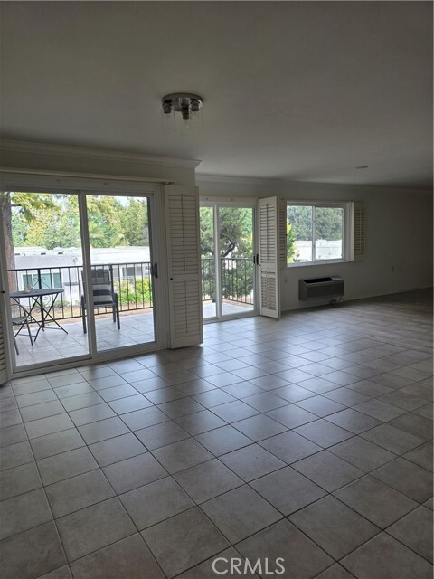 Photo - 2370 Via Mariposa W Unit B