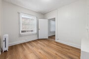 1BR, 1BA - 370SF - Bedroom - Great Studio and One Bedroom Apartment Home for Rent Near Downtown LA!