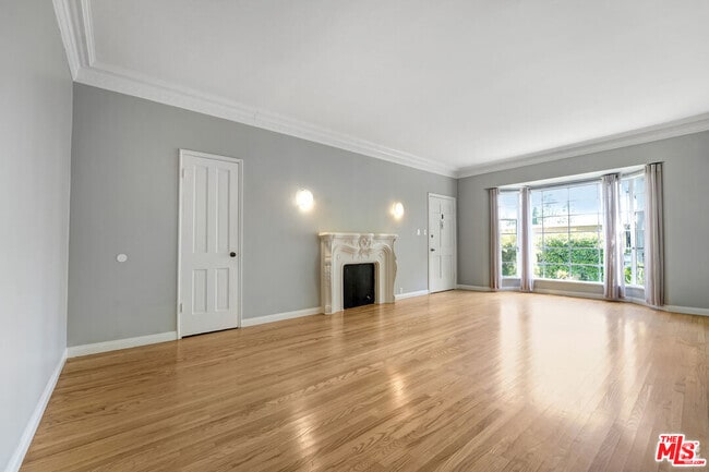 Building Photo - 1443 Hayworth Ave Rental
