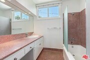 Photo - 609 N Doheny Dr