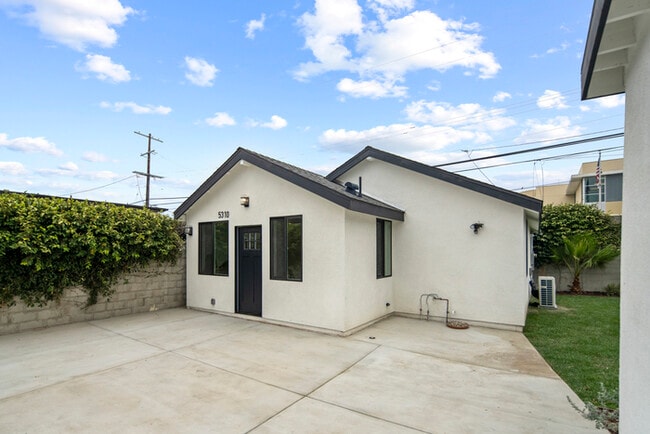 Photo - Charming 3 Bedroom Home for Rent in Los Angeles