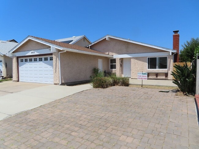 Four bedroom house in Mira Mesa - Four bedroom house in Mira Mesa
