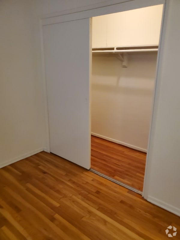 Building Photo - 7150 W 85th St Rental
