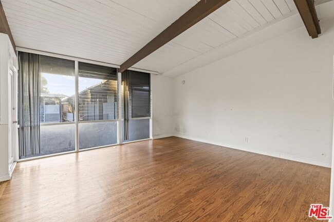 Photo - 11131 Rose Ave Unit 10